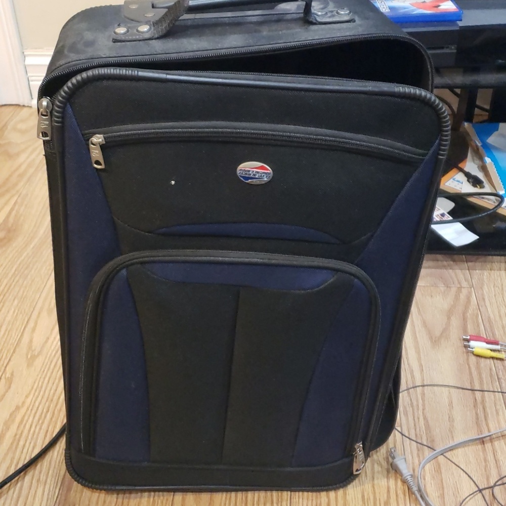travel suit case
